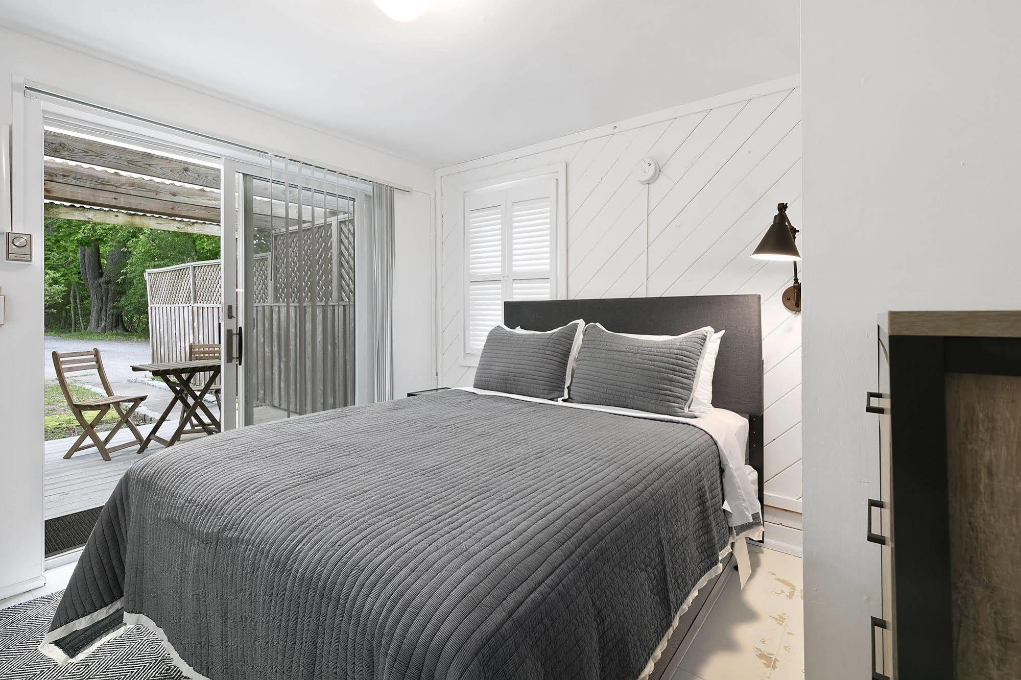 The Village Latch Inn Southampton Luaran gambar